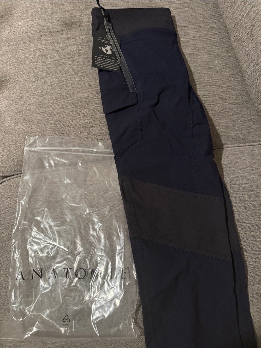 Anatomie Black High-Rise Pocket Leggings - Picture 9 of 9